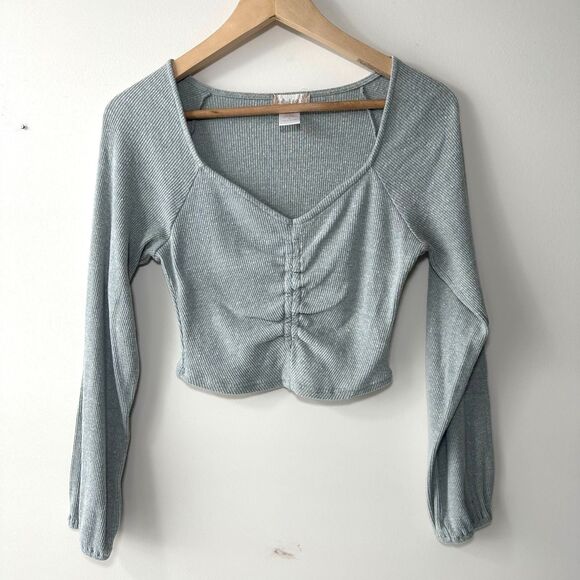 Altar'd State Ribbed Long Sleeve Crop Top Size Medium Soft Stretchy Knit - Picture 1 of 6